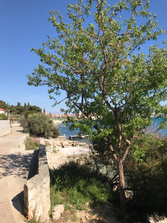 Tona Apartments Trogir Exterior photo