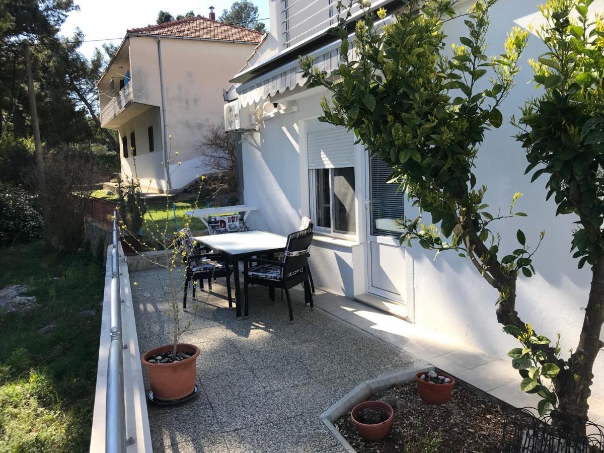 Tona Apartments Trogir Exterior photo