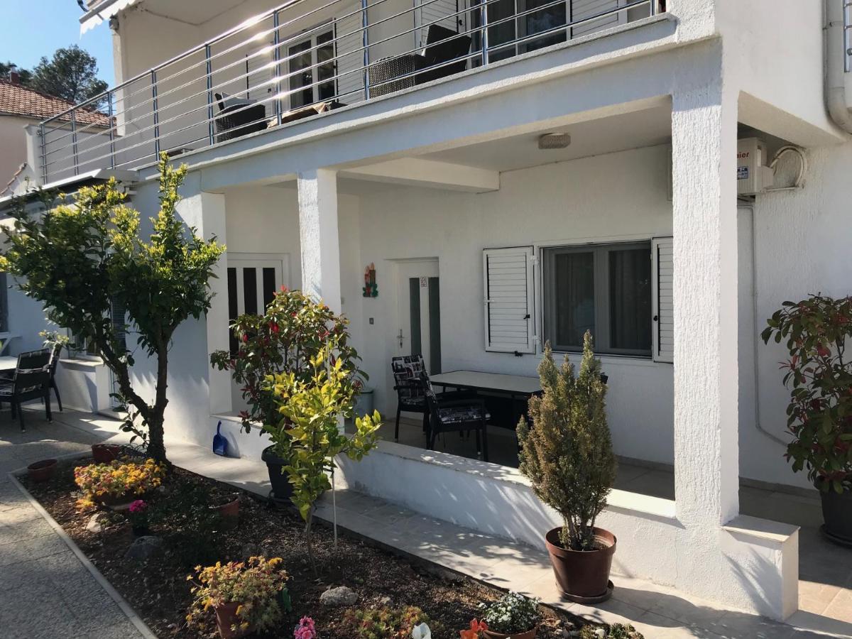 Tona Apartments Trogir Exterior photo
